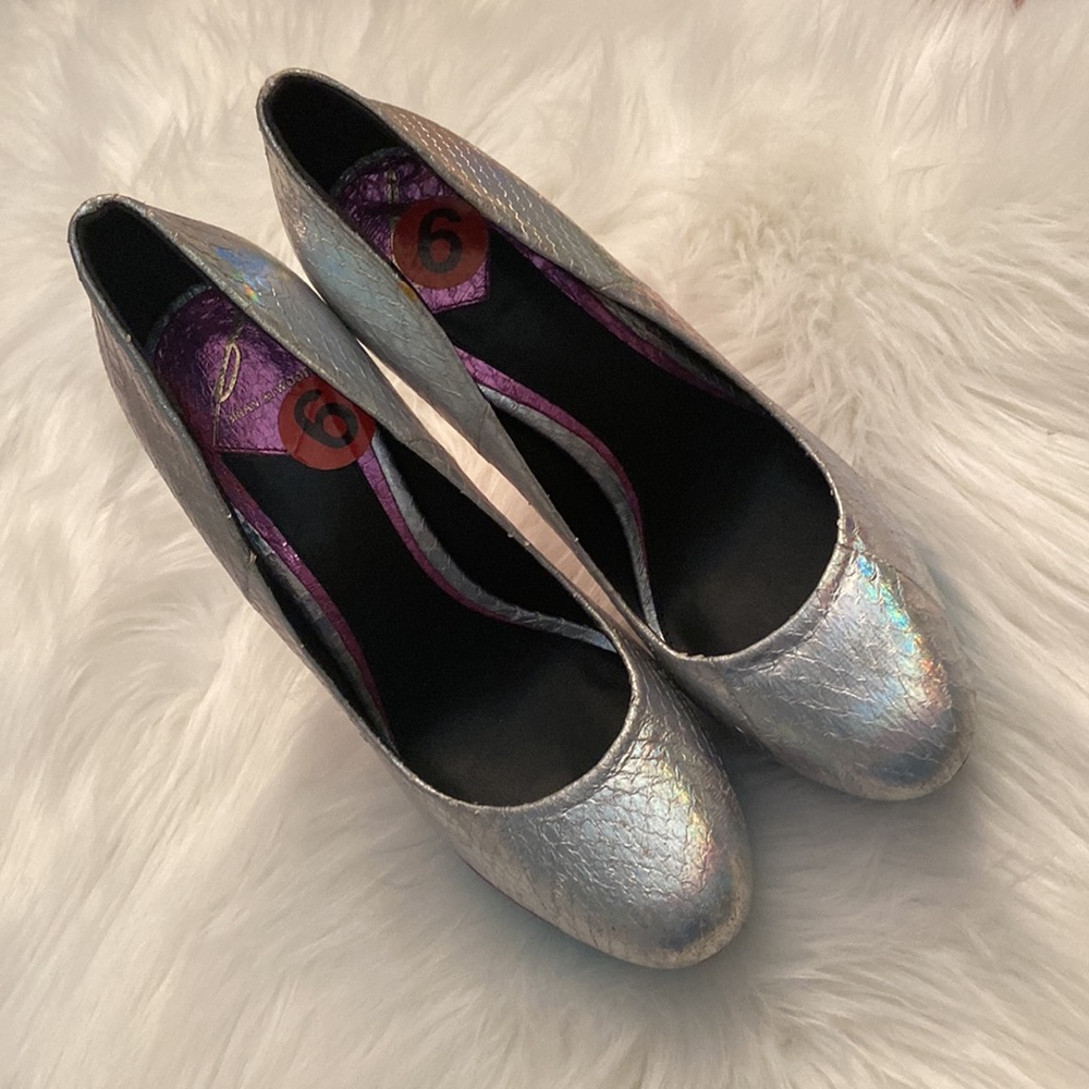 B Brian Atwood Fontanne Heels, Size 6 - Picture 5 of 15